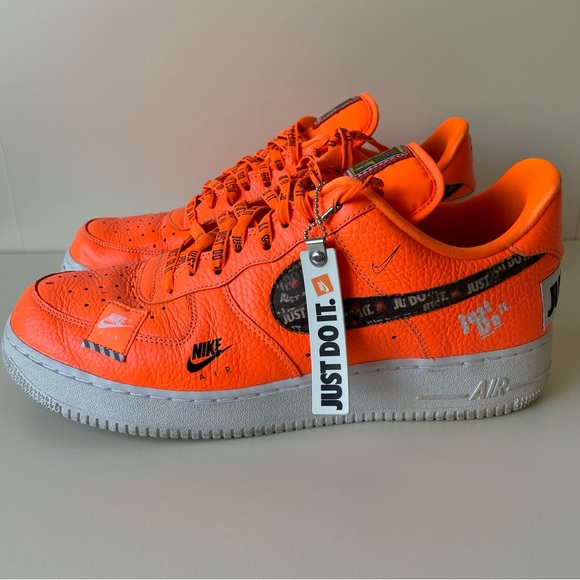 Nike Air Force 1 Low ‘Just Do It’ Shoes - Picture 4 of 11